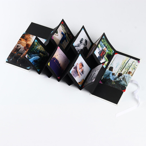 Logotipo personalizado de alta calidad Colorido álbum de fotos plegable para cumpleaños y boda con portada de papel duradera