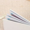 Logotipo personalizado de la altura Kraft Paper Ribbon Knot plegado de acordeón El álbum de fotos Memory Postcard para graduación Cumpleaños Familia de bebé